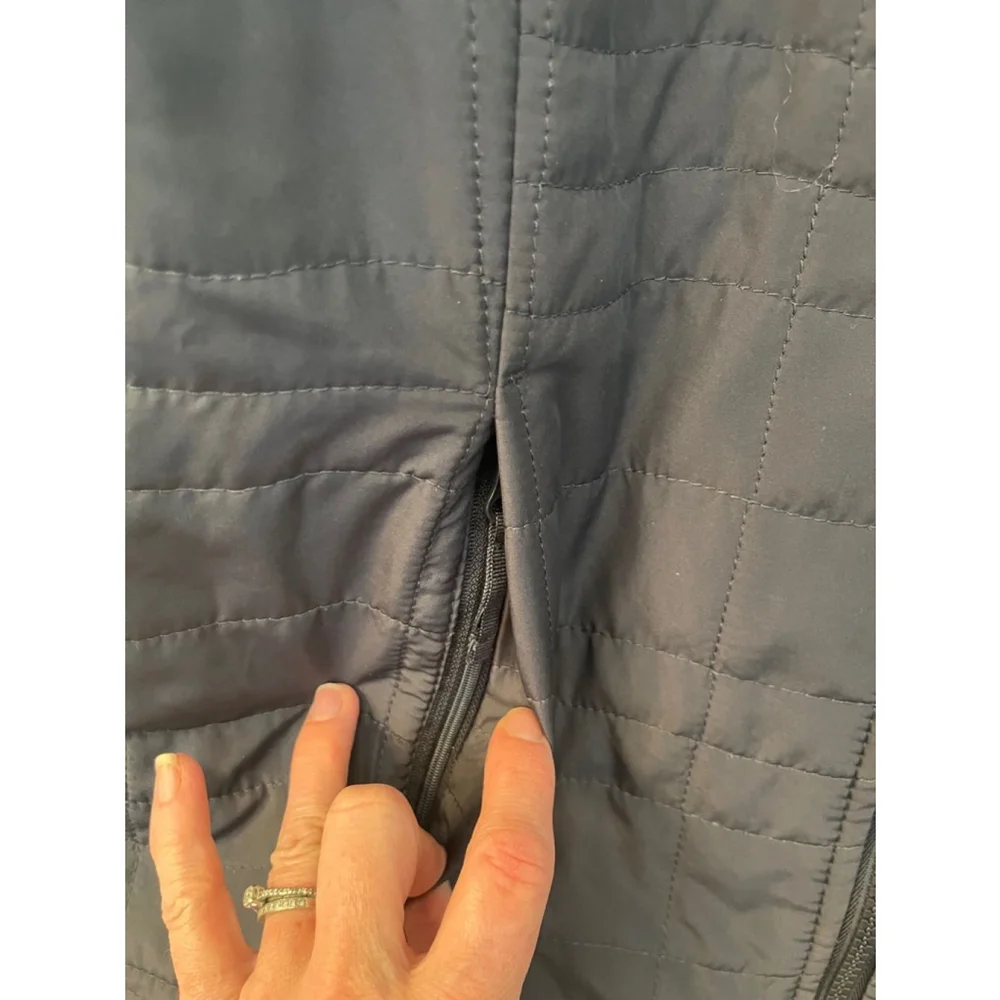 Exertek Charcoal Quilted Vest Women’s Size Medium - Picture 5 of 9